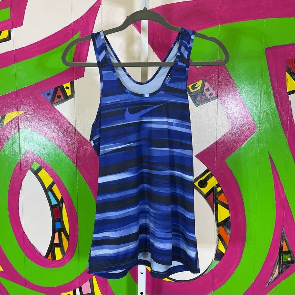 Nike Dri Fit, Racerback Tank Top. Size Medium. In excellent condition!